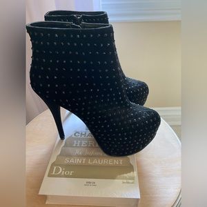 Lui Ching brand studded boots booties evening  heart bottom